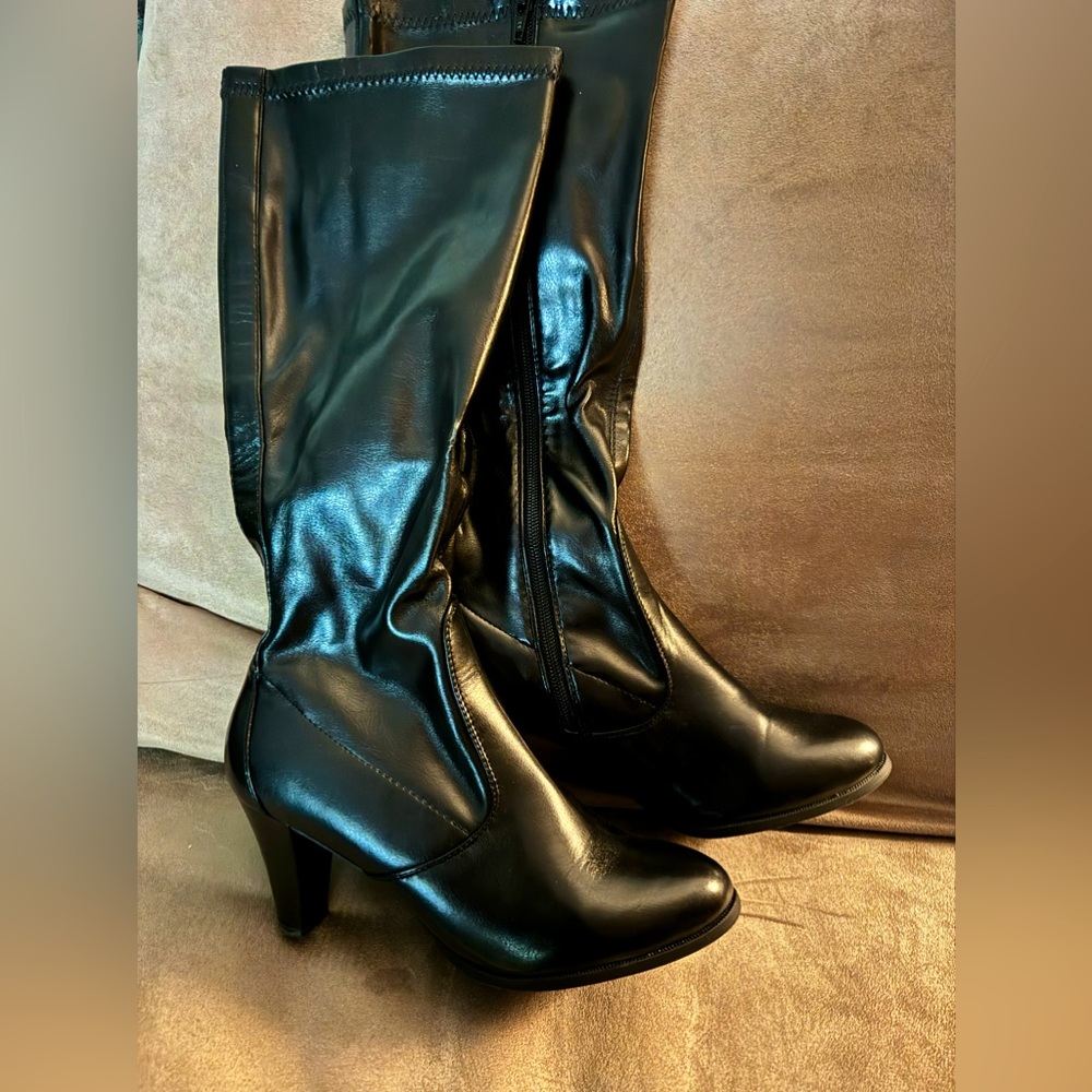 Beautiful below the knee boots.